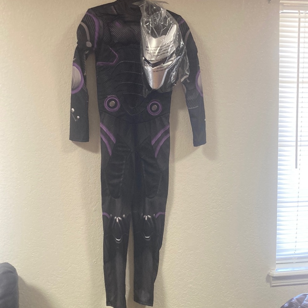 🎃NEW🎃 Fortnite licensed Omega costume size youth large 10-12